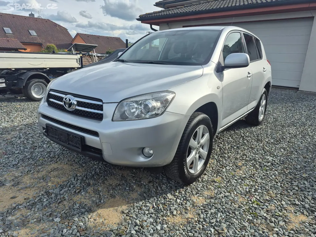 Toyota RAV 4 2,0 i 4x4